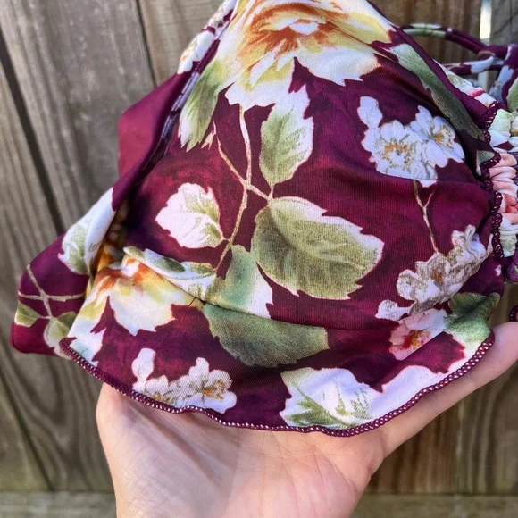 Buckle P2F burgundy floral cold shoulder bikini top - Picture 11 of 13